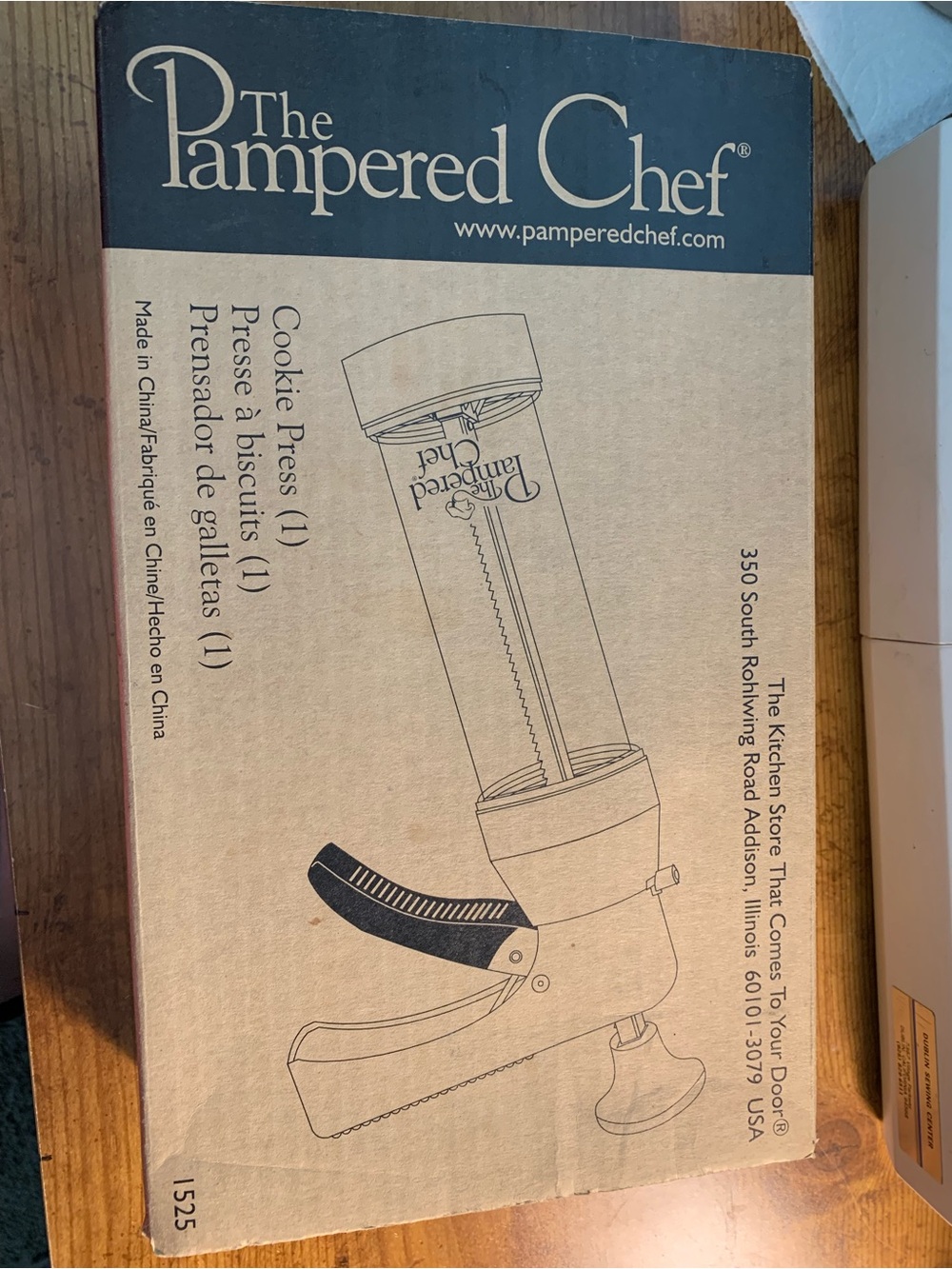 NEW The Pampered Chef Cookie Press